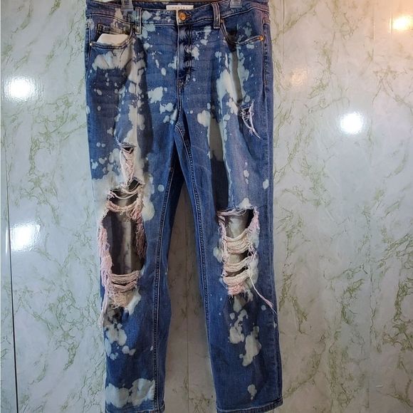 eunia Distressed Mid Rise Jeans - Picture 2 of 13